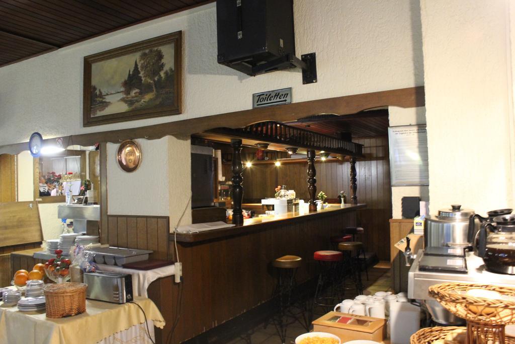 Airport-Hotel Zum Taubengrund Kelsterbach Extérieur photo