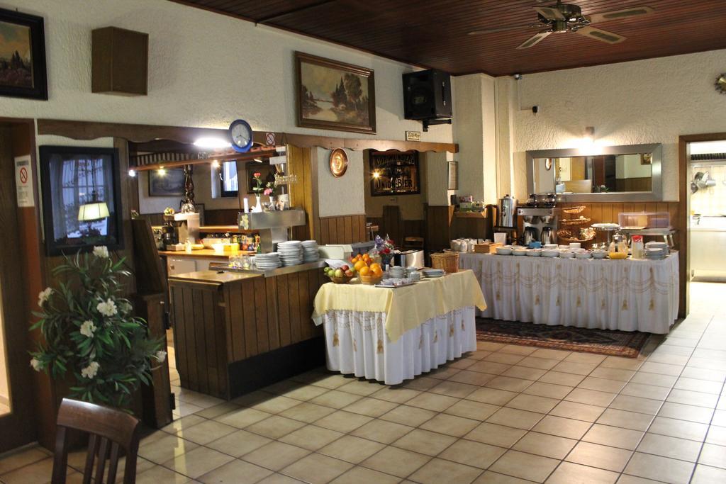Airport-Hotel Zum Taubengrund Kelsterbach Extérieur photo