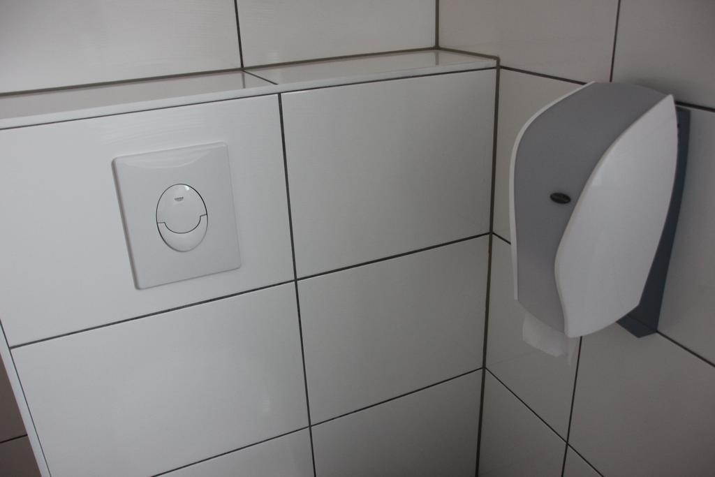 Airport-Hotel Zum Taubengrund Kelsterbach Extérieur photo